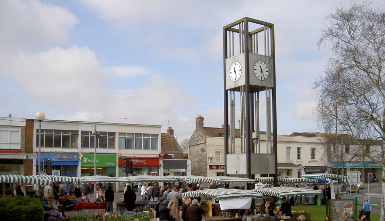 Executive airport transfers serving Keynsham near Bristol and Bath