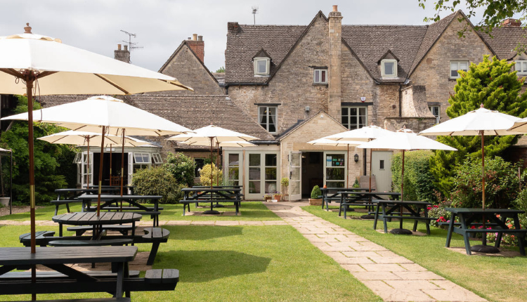 Chauffeur transfers to Corinium Hotel & Restaurant, Cirencester