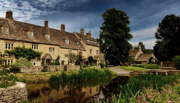 Moreton-in-Marsh Cotswolds Chauffeur Service