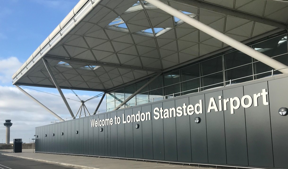 Exterior view of London Stansted Airport terminal building – ideal for Stansted airport transfers with Xverso.