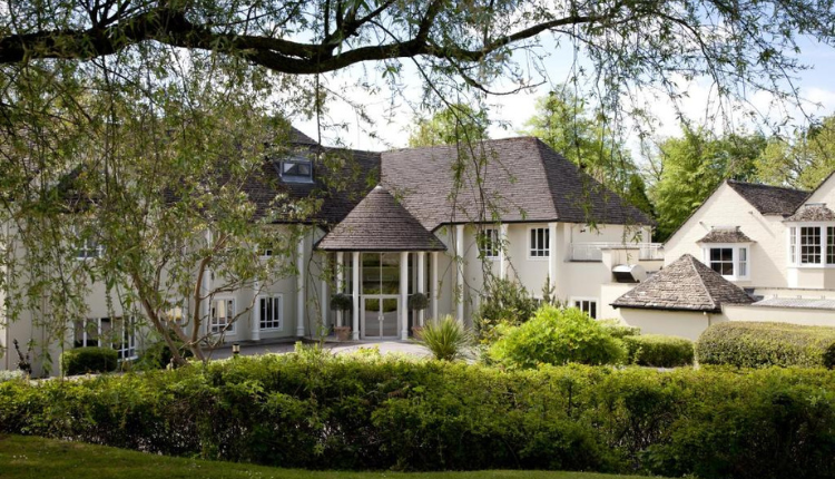 Sudbury House Hotel in Faringdon, a large country house hotel surrounded by gardens and mature trees.