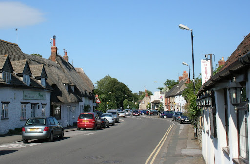 Highworth Executive Chauffeur Travel